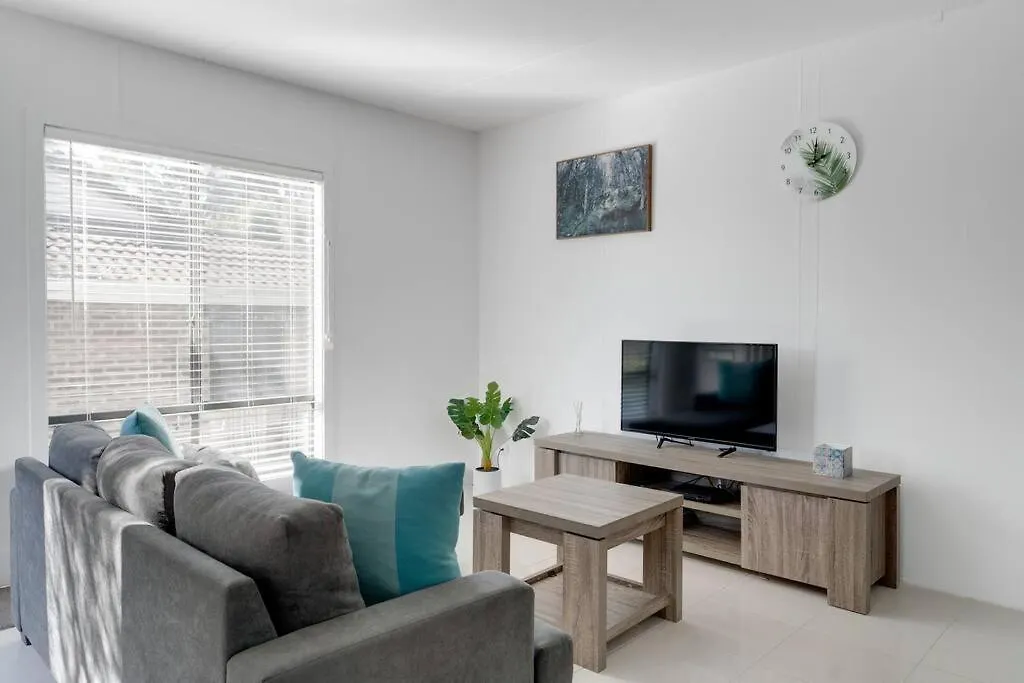 Apartment Lush Gold Coast - Cosy 2B Home