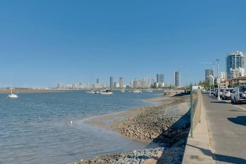 Lush Gold Coast - Cosy 2B Home Australia